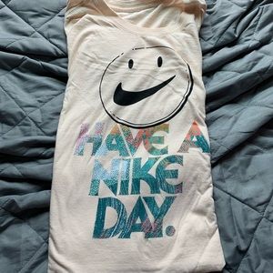Nike tee